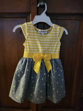 Max & Daisy Yellow Striped & Blue Floral Toddler Dress – Size 4